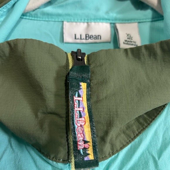 L.L. Bean Aqua and Olive Pullover Jacket - Picture 5 of 7